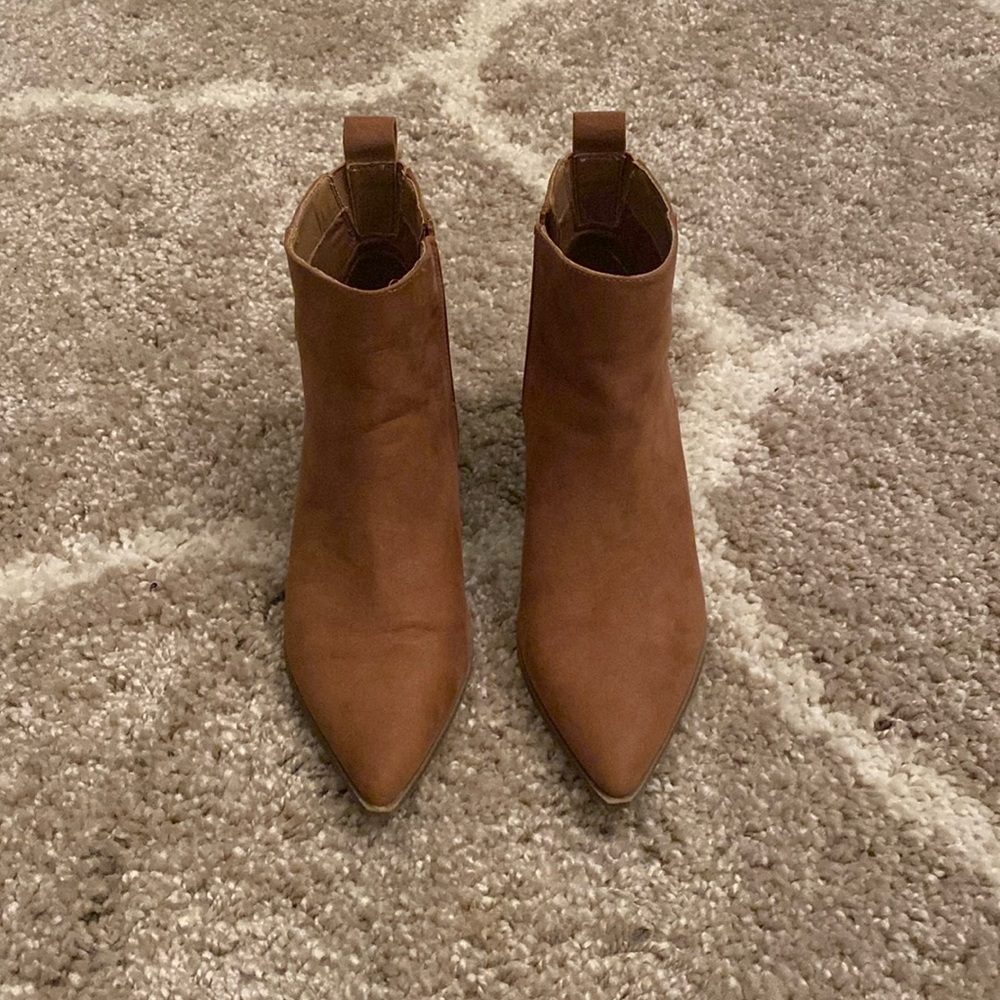 Ankle Boots, size 9 Universal Thread